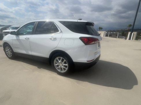Used 2023 Chevrolet Equinox LT FWD image 6