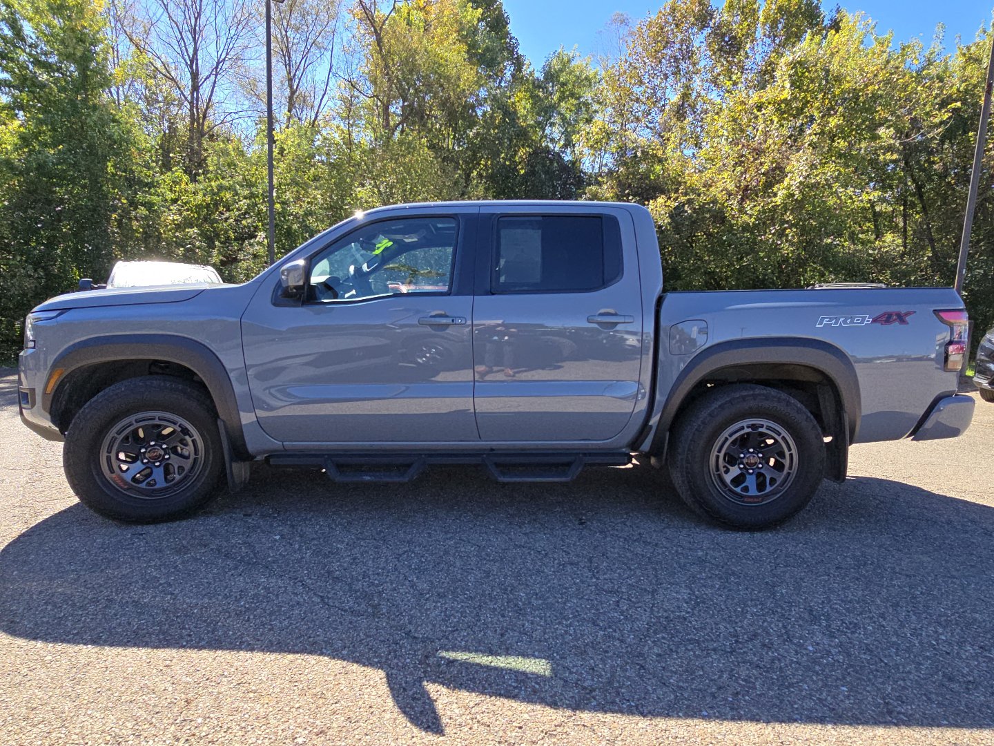 Used 2025 Nissan Frontier PRO-4X w/ Pro Premium Package AWD/4WD image 16