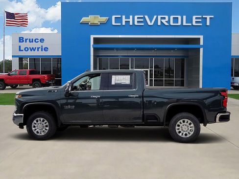 New 2026 Chevrolet Silverado 2500 LTZ w/ LTZ Texas Edition AWD/4WD image 2