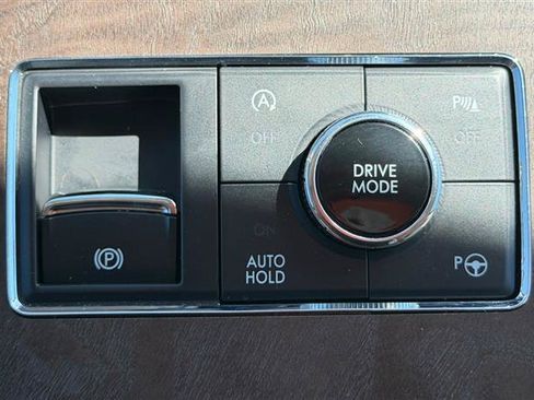Used 2021 Lincoln Navigator Reserve w/ Luxury Package AWD/4WD image 29