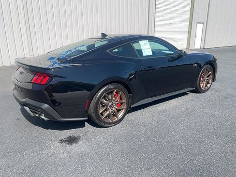 Certified 2025 Ford Mustang GT Premium RWD image 5