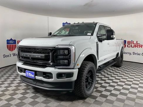 New 2026 Ford F250 Lariat w/ Black Appearance Package image 7