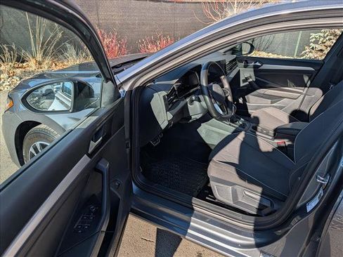 Used 2025 Volkswagen Jetta Sport image 23