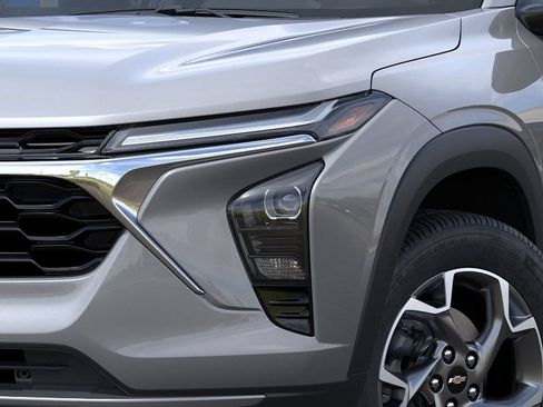 New 2026 Chevrolet Trax LT FWD image 10