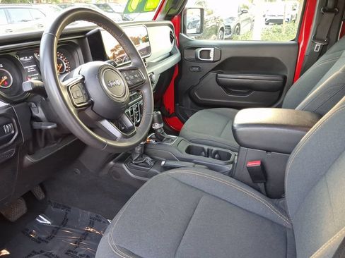 Used 2024 Jeep Wrangler Unlimited Sport AWD/4WD image 13