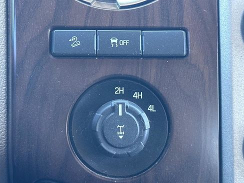 Used 2014 Ford F250 Lariat w/ Lariat Ultimate Package image 17