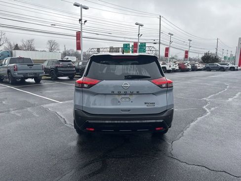 Certified 2023 Nissan Rogue SV w/ SV Premium B Package image 6