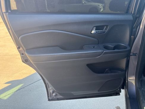 Used 2021 Honda Pilot Special Edition image 18