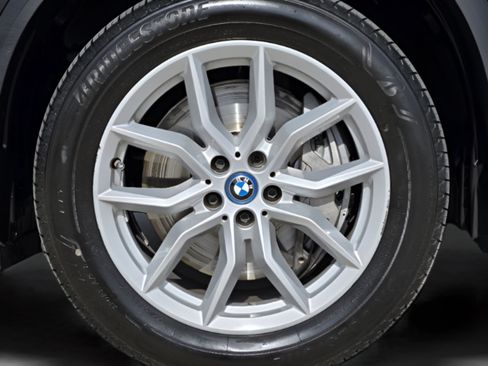 Used 2023 BMW X5 xDrive45e AWD/4WD image 41