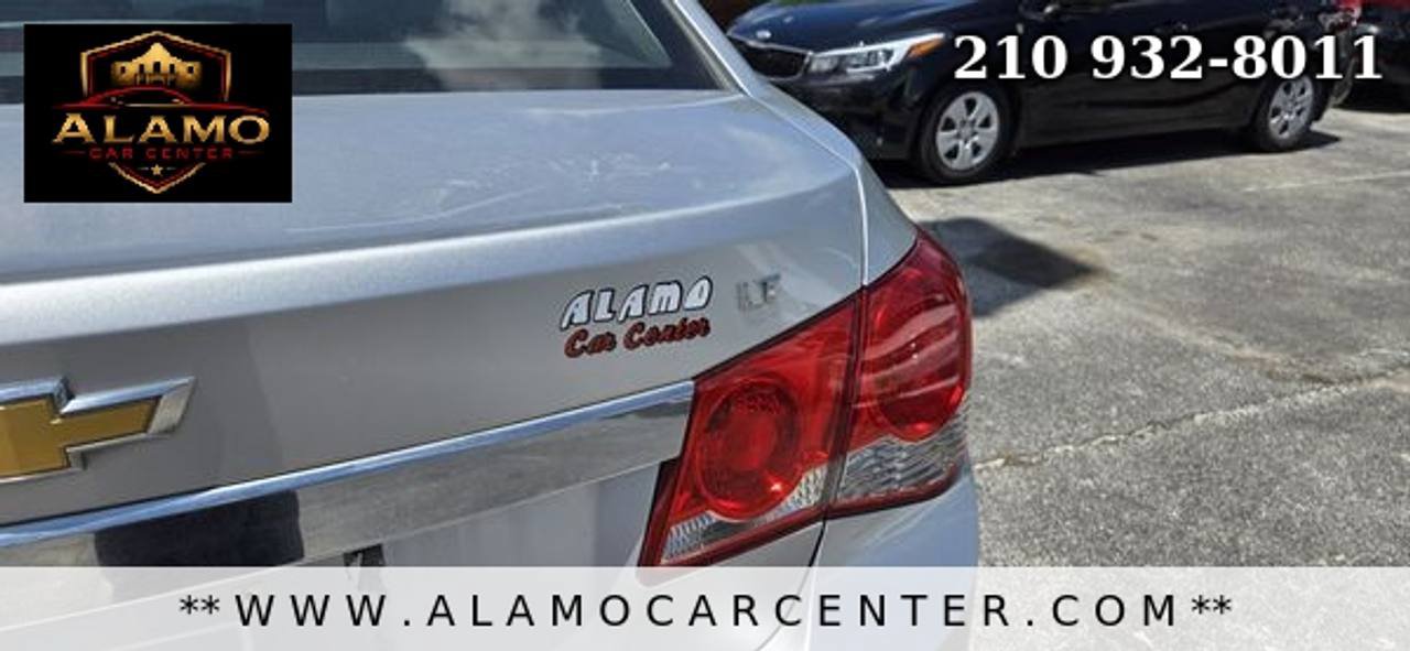 Used 2015 Chevrolet Cruze LT FWD image 12