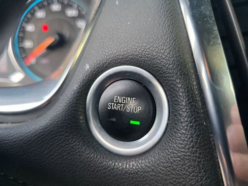 Certified 2023 Chevrolet Traverse LT image 18