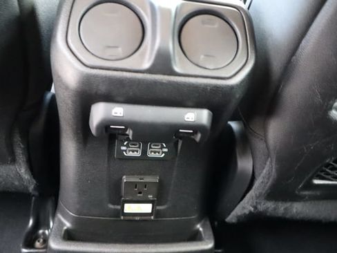 Used 2024 Jeep Wrangler Unlimited Rubicon 4xe AWD/4WD image 16