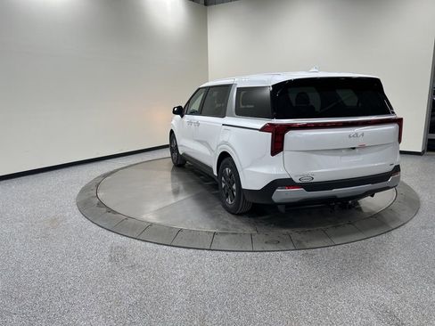 New 2026 Kia Carnival LXS image 7