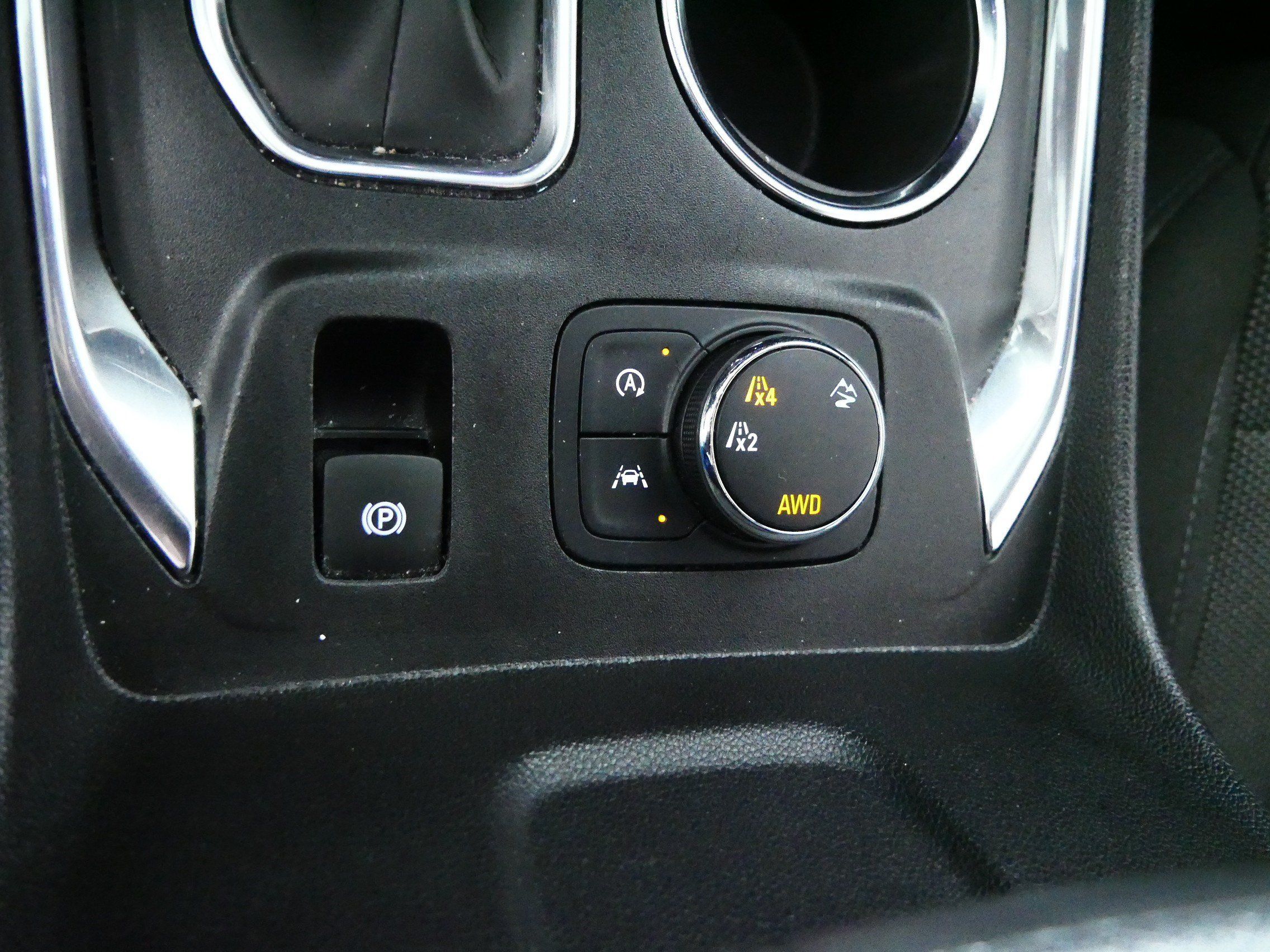 Used 2023 Chevrolet Traverse LT AWD/4WD image 29