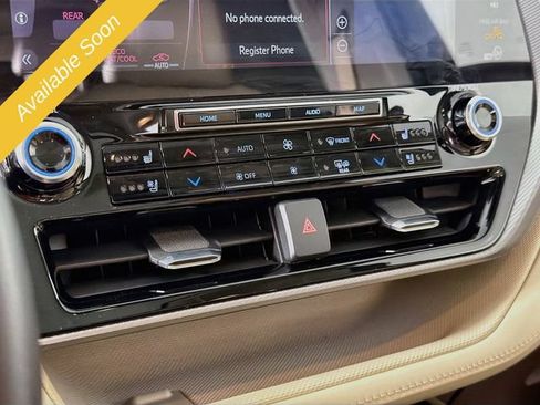 Used 2021 Toyota Highlander Platinum AWD/4WD image 15