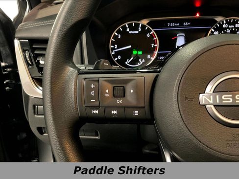 Used 2022 Nissan Rogue SV image 11