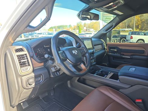 Used 2023 RAM 3500 Limited image 23