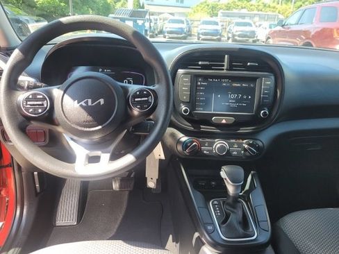 Certified 2024 Kia Soul LX w/ Option Group 015 FWD image 12