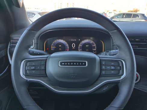 Used 2022 Jeep Wagoneer Series II w/ Premium Group I image 17