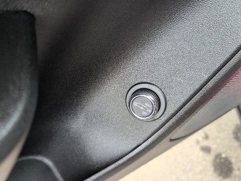 Certified 2023 Chevrolet Blazer LT w/ Convenience Package image 15