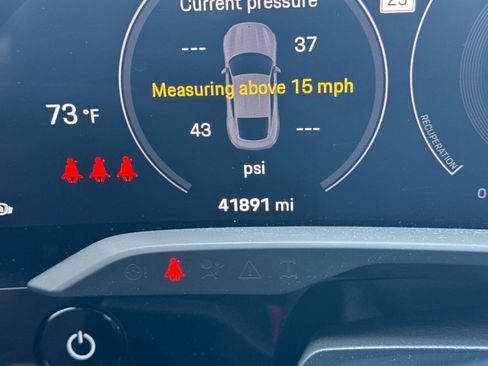 Certified 2024 Porsche Taycan image 25