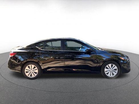 Used 2025 Nissan Sentra S image 8