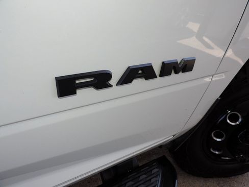 Used 2024 RAM 3500 Laramie w/ Night Edition AWD/4WD image 12