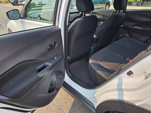 Used 2024 Nissan Kicks S FWD image 15