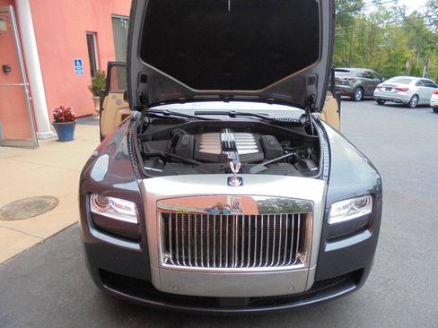 Used 2011 Rolls-Royce Ghost RWD image 49