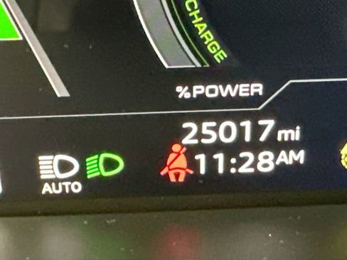 Used 2024 Audi Q8 e-tron Premium image 17