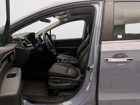 Used 2024 Honda Odyssey Touring image 8