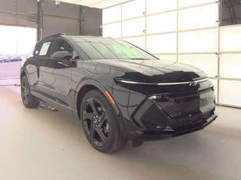 Used 2024 Chevrolet Equinox EV RS AWD/4WD image 4