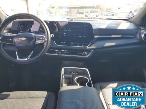 Used 2025 Chevrolet Equinox LT w/ Convenience Package II image 11