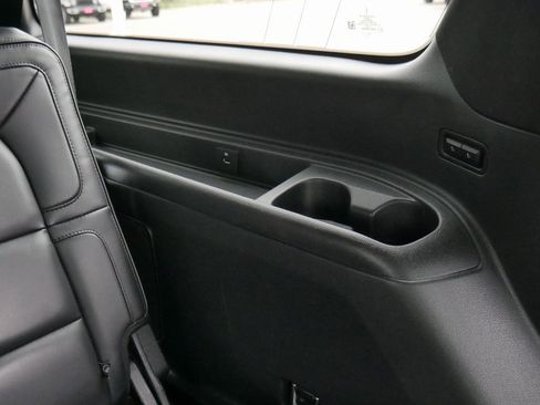 Used 2019 Lincoln Navigator L Reserve image 28