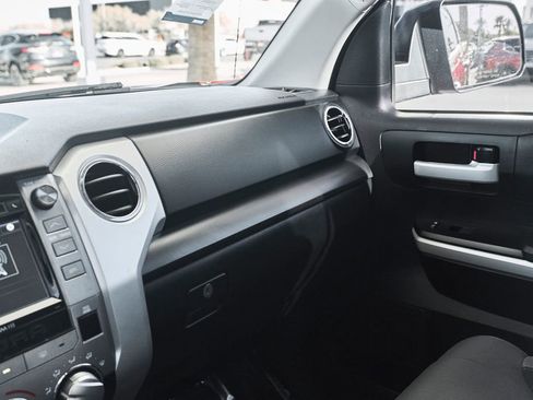 Used 2019 Toyota Tundra SR5 w/ SR5 Upgrade Package AWD/4WD image 44