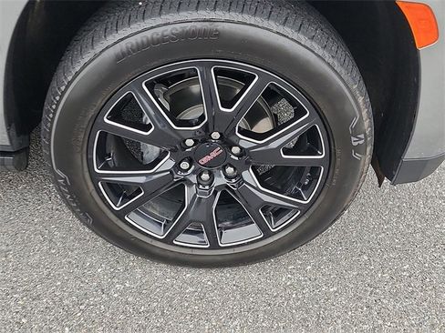 Certified 2023 GMC Yukon XL Denali image 8