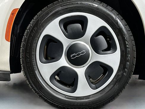 Used 2017 FIAT 500 e image 11