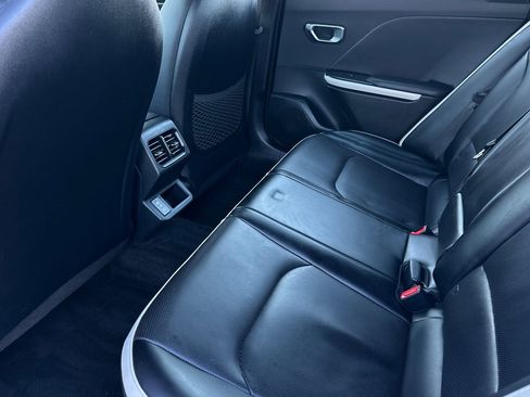 Used 2025 Kia K4 GT-Line Turbo image 12