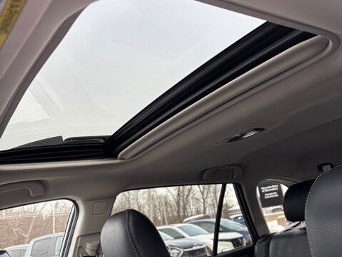 Used 2018 Subaru Outback 2.5i Premium image 13