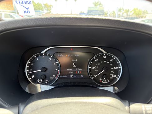 Used 2024 Nissan Frontier SV w/ SV Convenience Package RWD image 30