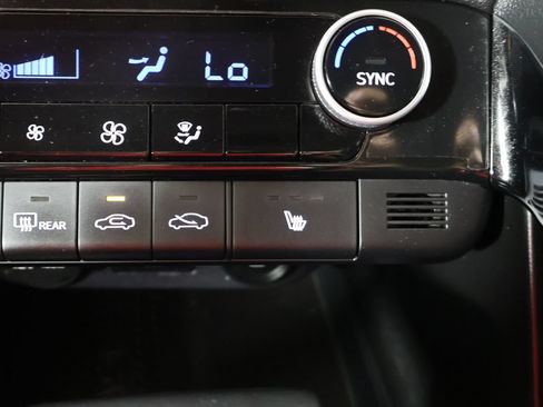 Used 2023 Hyundai Elantra SEL w/ Convenience Package FWD image 48