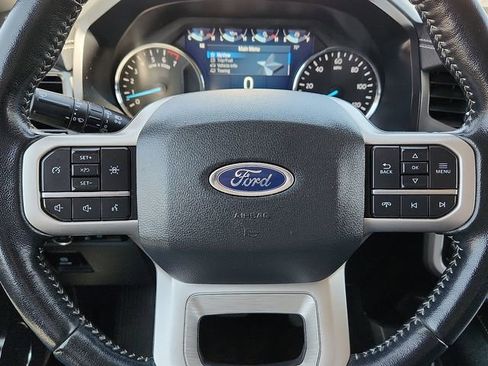 Used 2022 Ford Expedition XLT RWD image 24