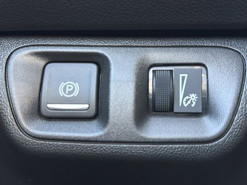 Used 2023 GMC Acadia AT4 w/ Preferred Package image 29