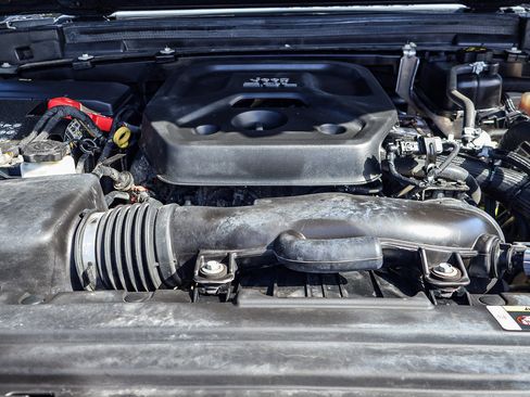 Used 2020 Jeep Wrangler Unlimited Sport image 22