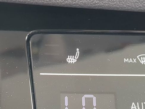 New 2026 Volkswagen Jetta SE FWD image 24