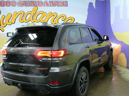 Used 2019 Jeep Grand Cherokee Trailhawk w/ Trailhawk Luxury Group image 8