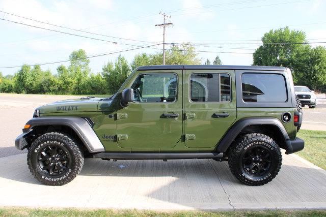 Used 2022 Jeep Wrangler Unlimited Sport AWD/4WD image 31