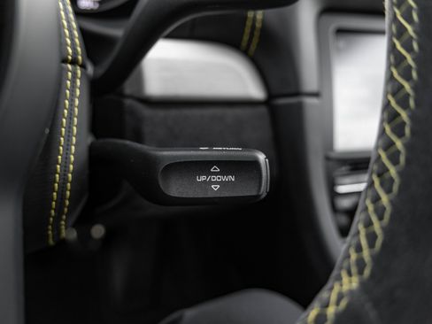 Used 2016 Porsche Cayman GT4 image 19