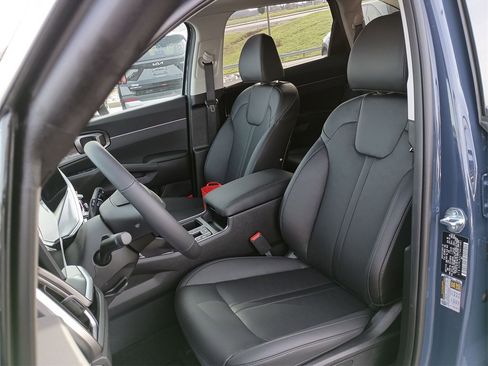 New 2026 Kia Sorento S w/ S Panoramic Sunroof Package image 17