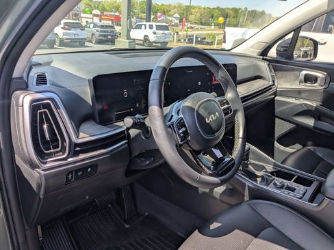 Used 2025 Kia Sorento X-Line EX AWD/4WD image 13